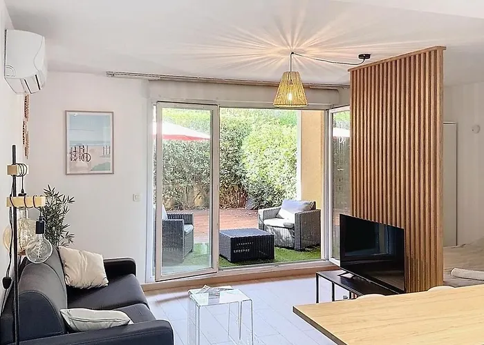 Appartement Avec Grande Terrasse