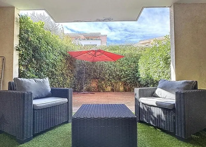 Appartement Avec Grande Terrasse